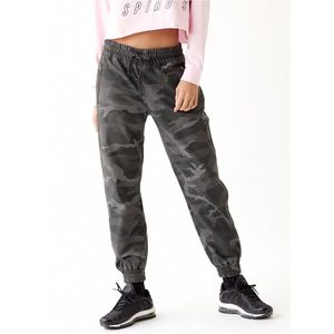 ARITZIA Tna Alix Pant
